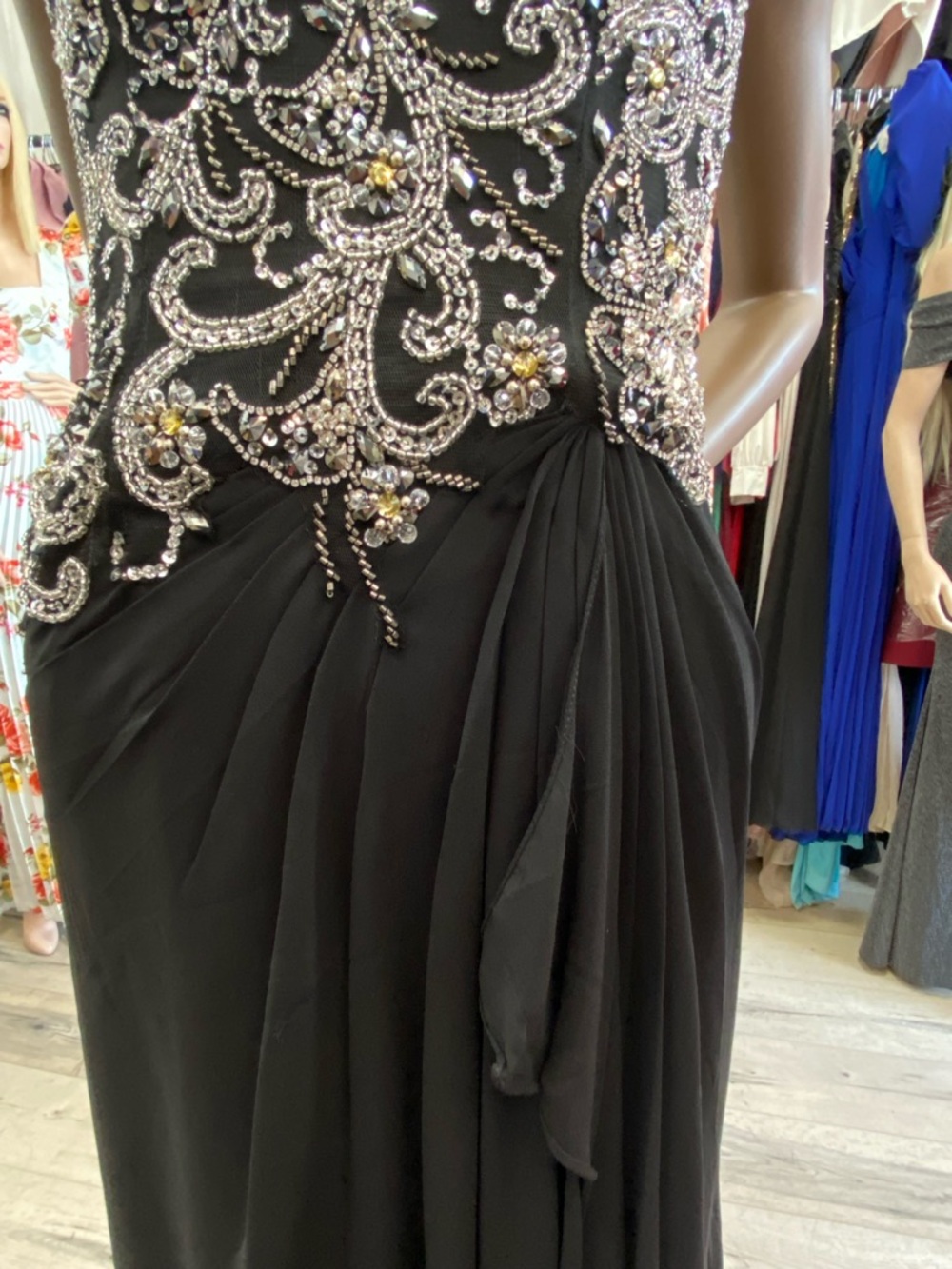 PROM DRESS - Picture 7 of 7